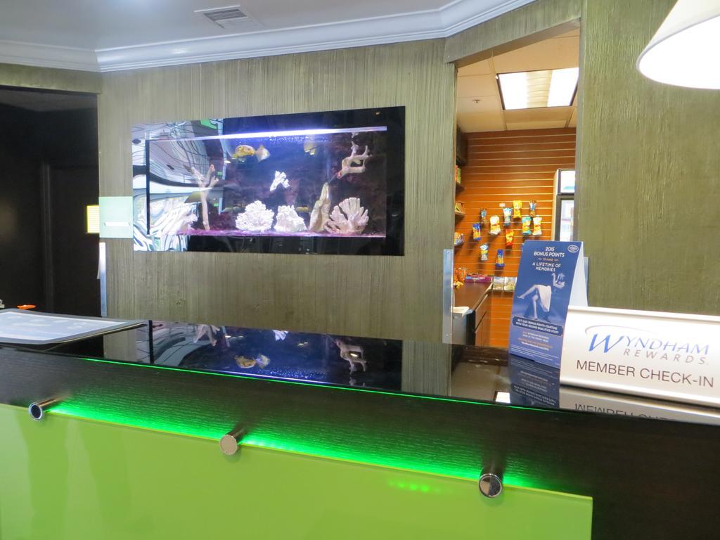 Wyndham Garden San Jose Airport Hotel Exterior foto